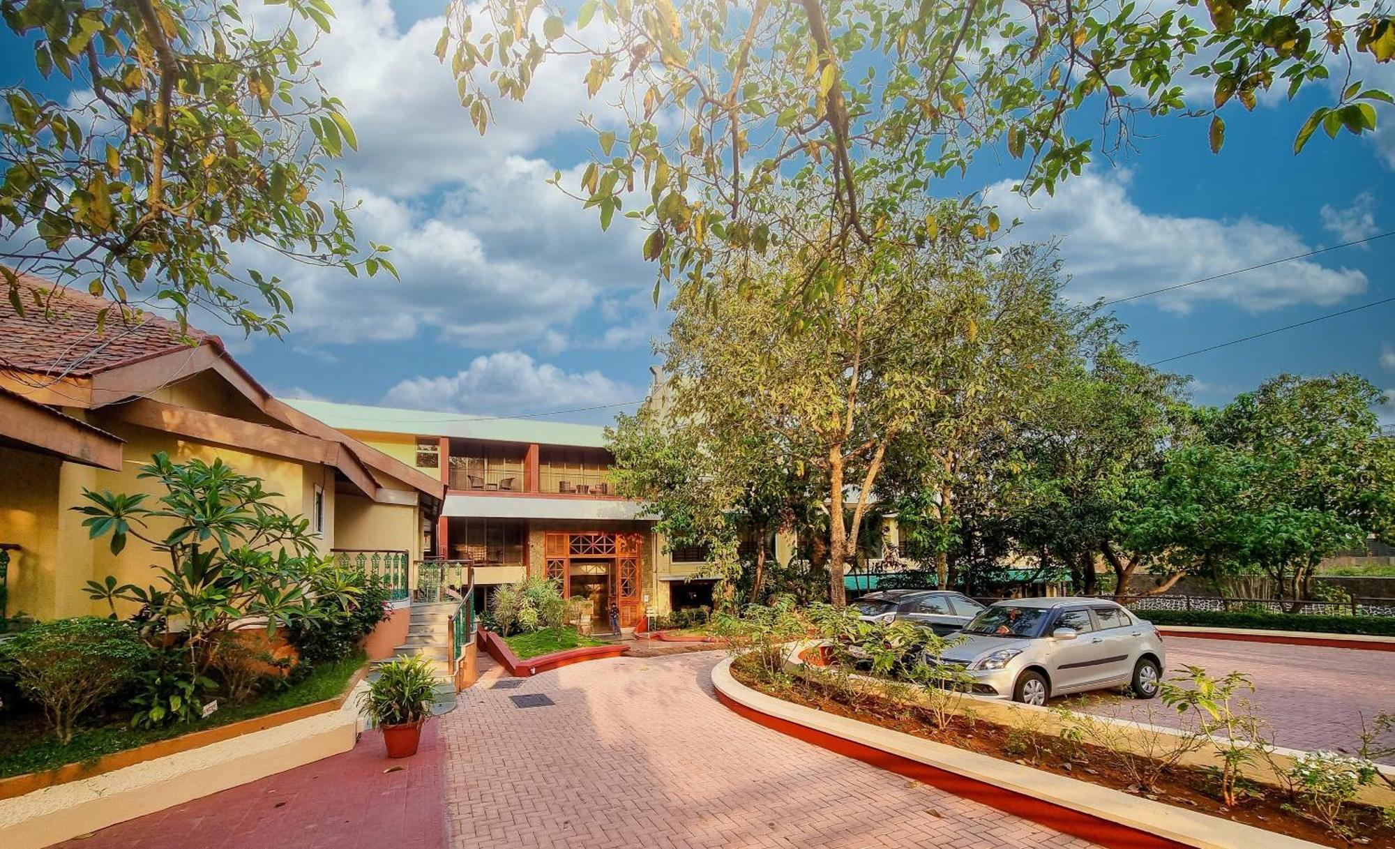 Zaras Resort Khandala Lonavla Exterior foto