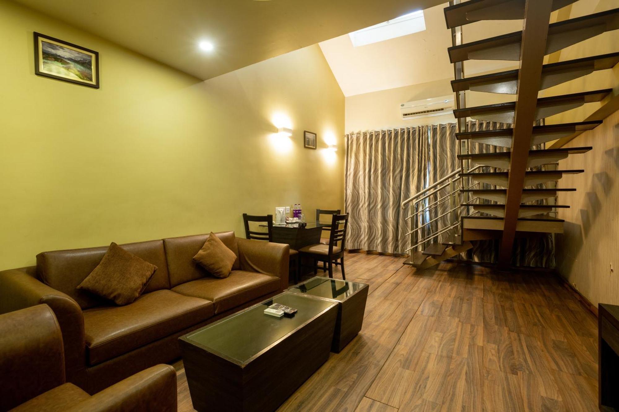 Zaras Resort Khandala Lonavla Exterior foto
