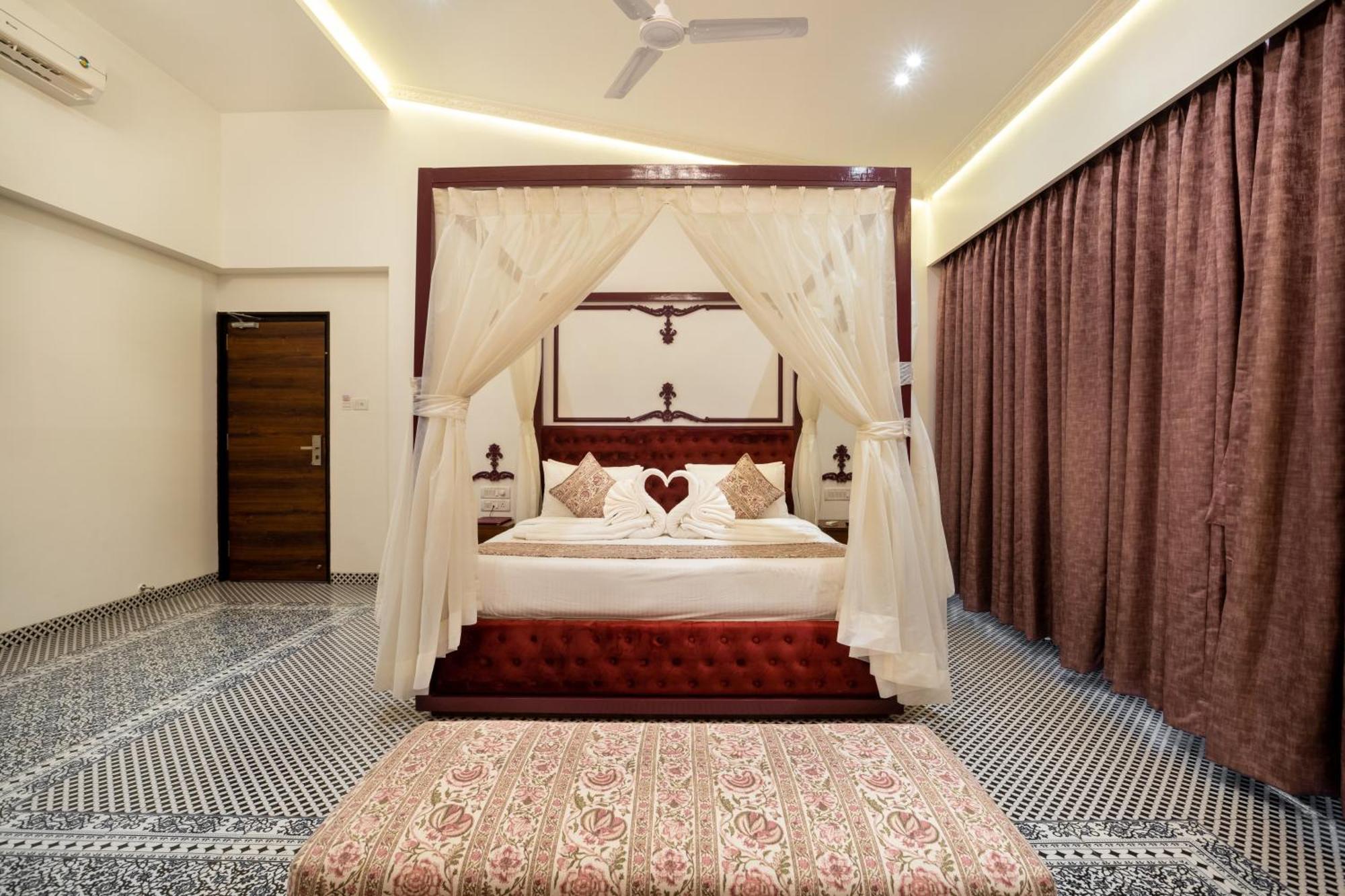 Zaras Resort Khandala Lonavla Exterior foto