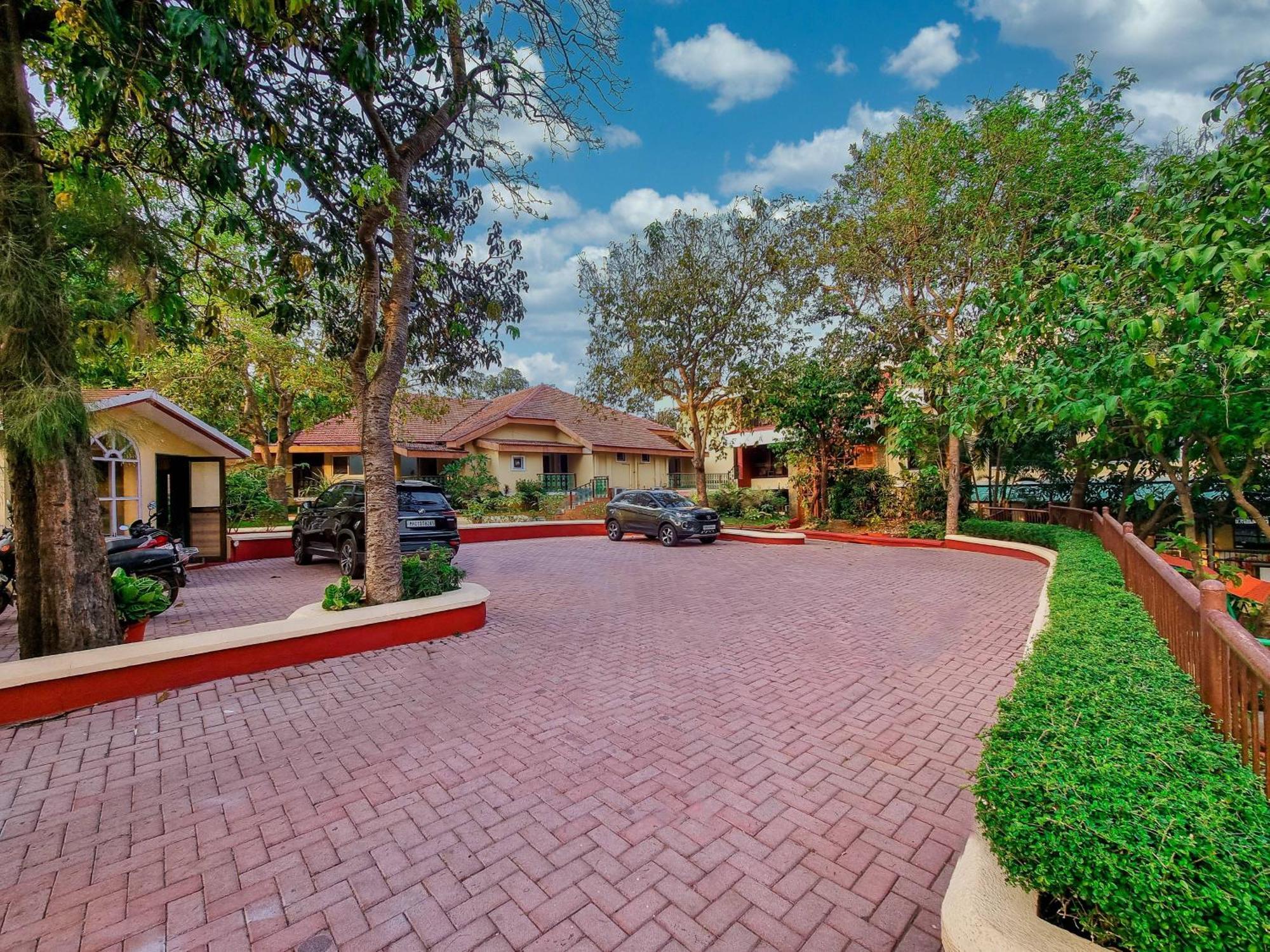 Zaras Resort Khandala Lonavla Exterior foto
